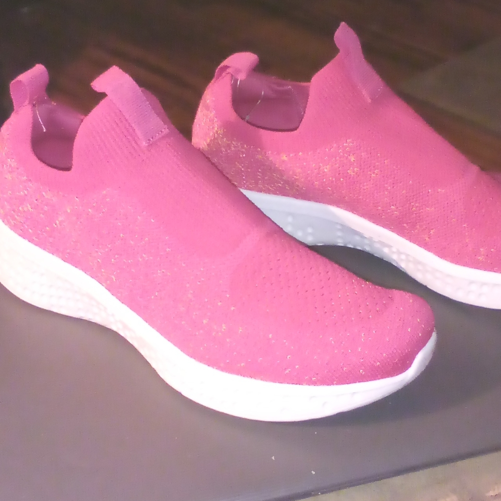 Avia slip on shoes